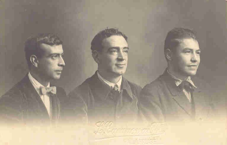 Joan B. Coromina, Tomàs Gallart i Josep Pla. Palafrugell, 1917. Autor L. Casanovas. Fundació Josep Pla, col. Carmen Miquel Girbal